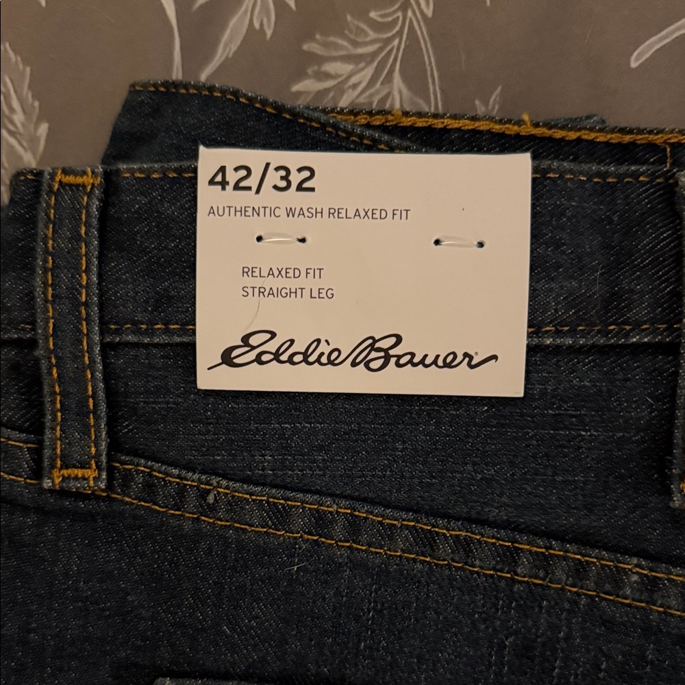 Eddie Bauer Women's Straight Leg Jeans - Authentic Wash 42/32